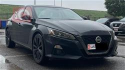 نيسان ألتيما